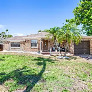 Coconut House Holiday home Clearwater Beach